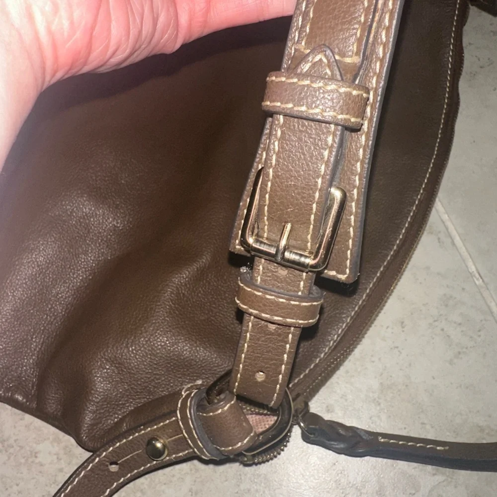 Dooney & Bourke Dillen Large Pocket Sac Brown Pebbled Leather Hobo Shoulder‎ Bag